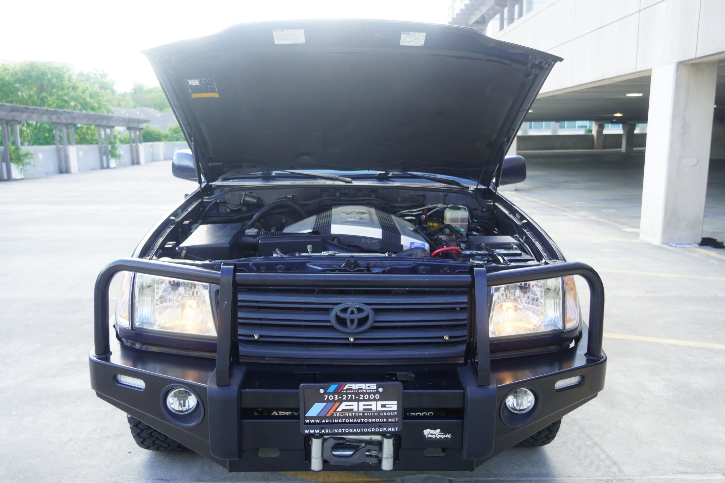 Used 2004 Toyota Land Cruiser AWD/4WD image 36