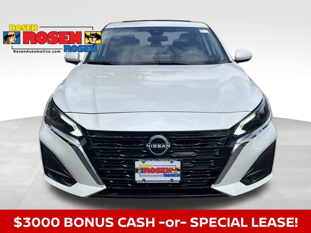 New 2025 Nissan Altima 2.5 SL image 8