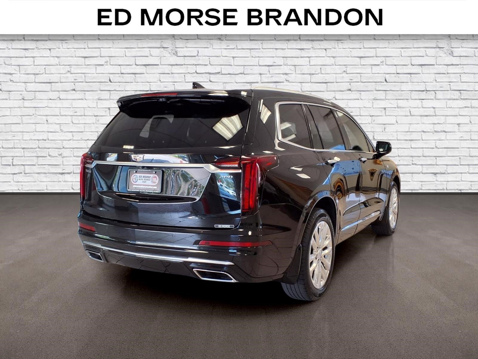 Used 2020 Cadillac XT6 Premium Luxury w/ Platinum Package FWD image 5