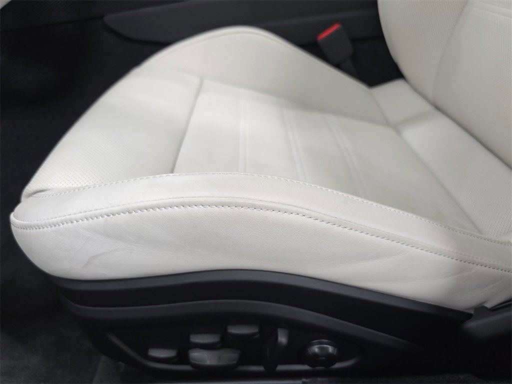 Certified 2025 Porsche Panamera GTS image 23