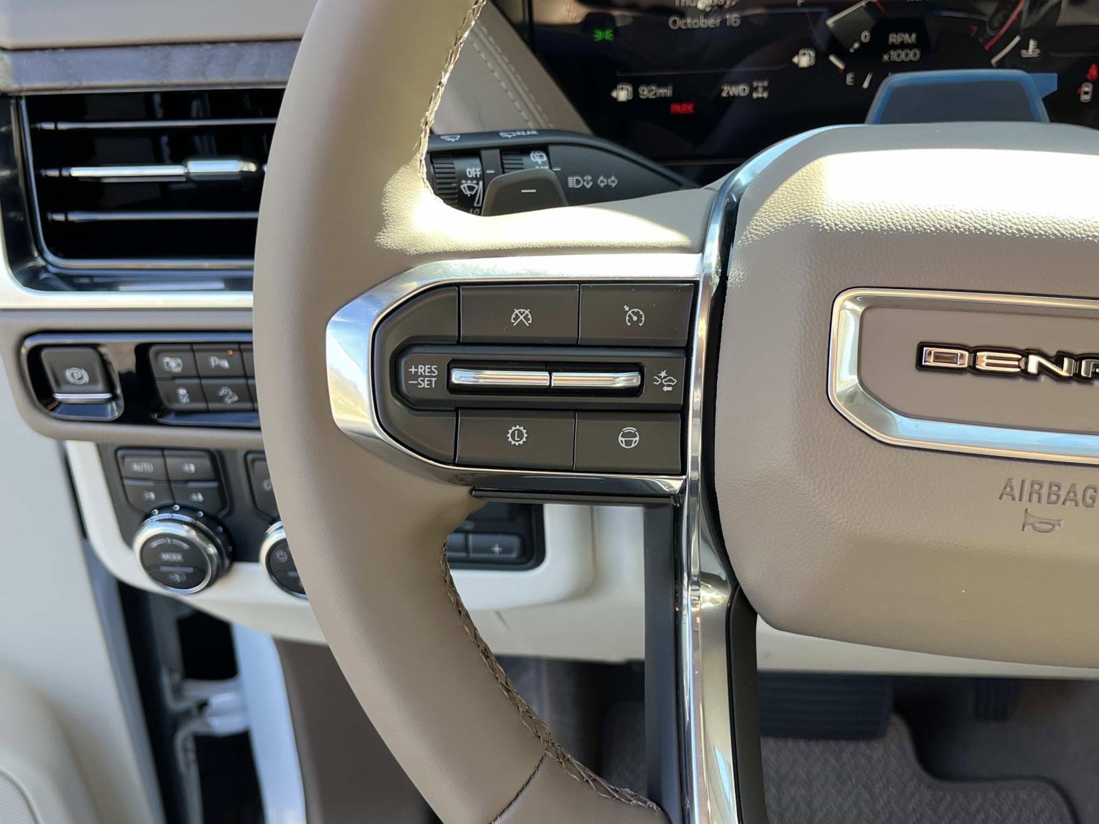 New 2026 GMC Yukon Denali w/ Denali Reserve Package image 28