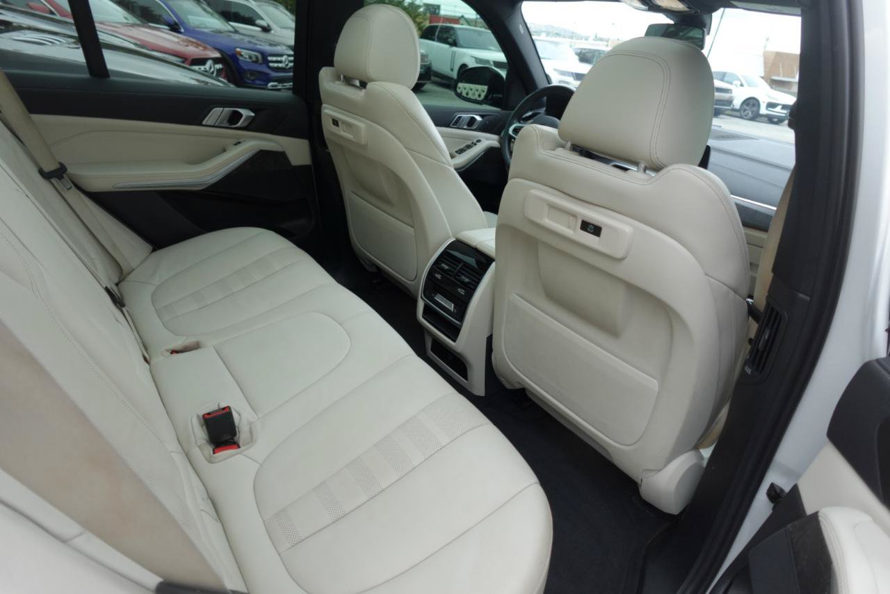 Used 2022 BMW X5 xDrive40i w/ M Sport Package AWD/4WD image 14