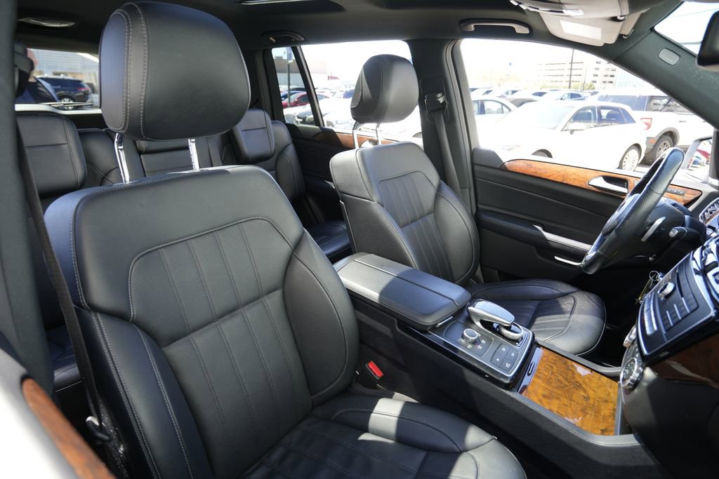 Used 2019 Mercedes-Benz GLS 450 4MATIC image 33