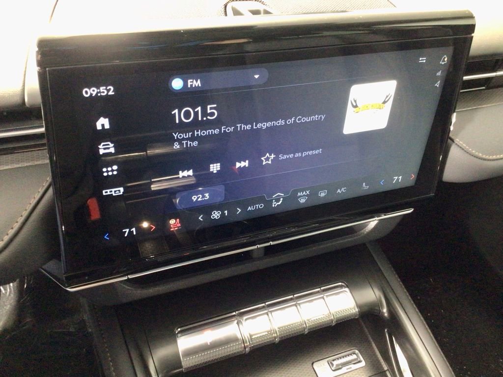 New 2026 Lincoln Nautilus Premier w/ Equipment Group 102A image 21