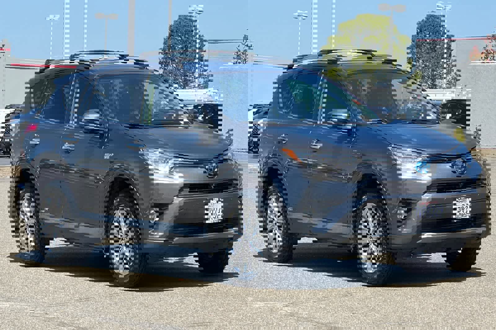 Used 2017 Toyota RAV4 Limited AWD/4WD image 5