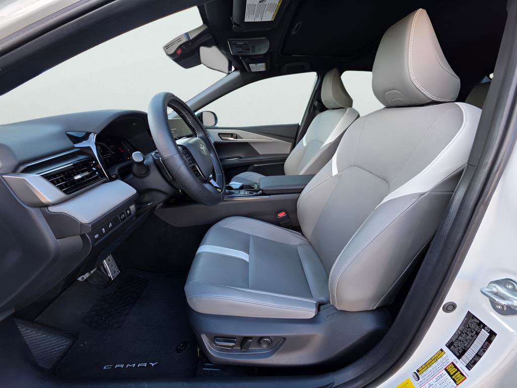Used 2025 Toyota Camry SE w/ Multimedia Upgrade Package FWD image 18