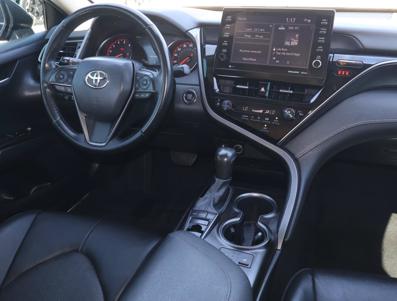 Used 2023 Toyota Camry XSE FWD image 9