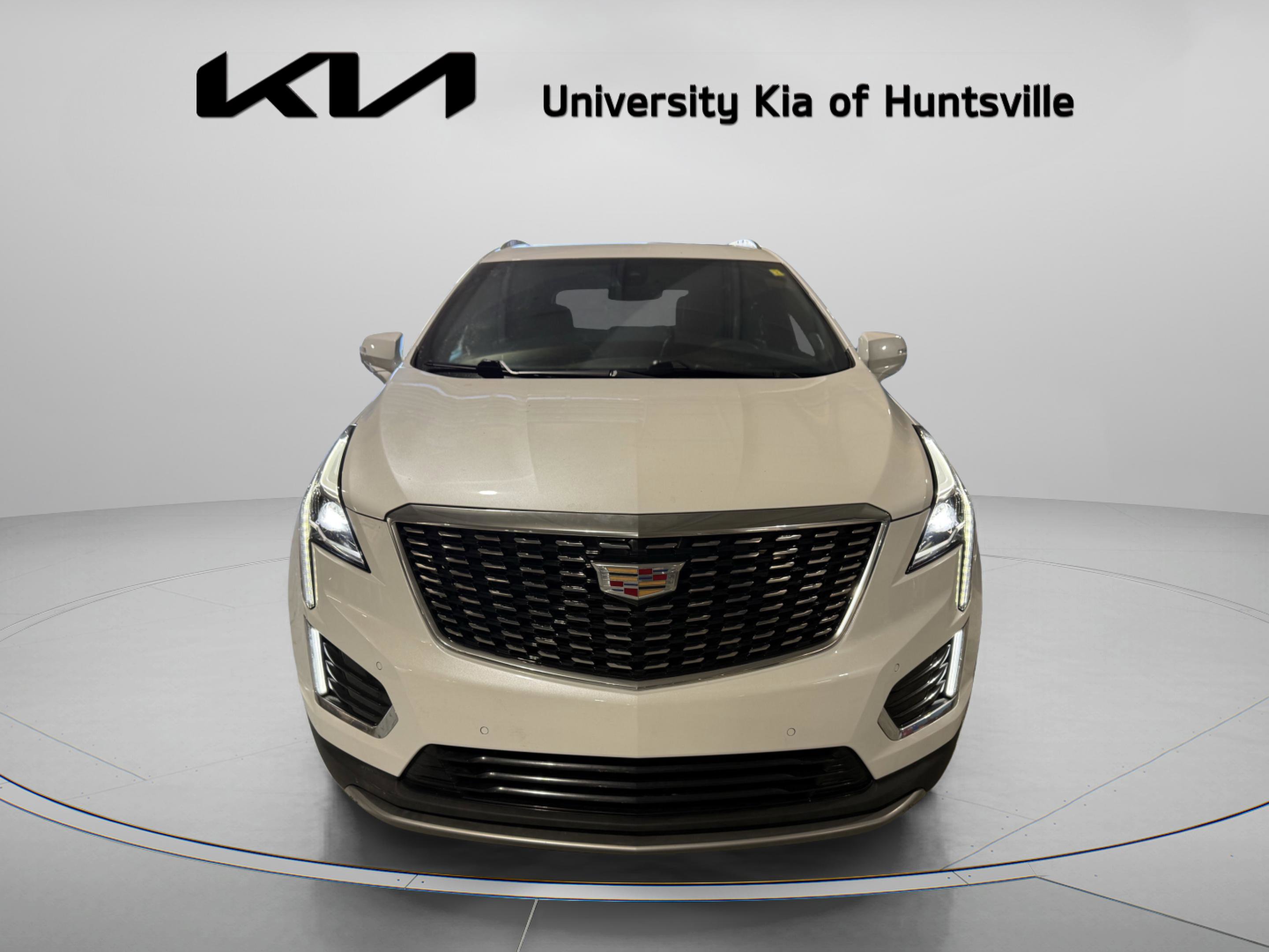 Used 2024 Cadillac XT5 Premium Luxury image 3