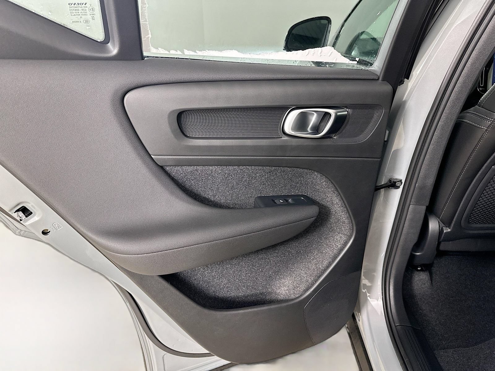 New 2026 Volvo XC40 B5 Plus w/ Protection Package Premier AWD/4WD image 36
