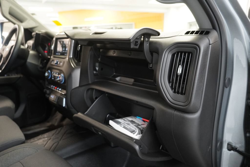 Used 2026 Chevrolet Silverado 2500 Custom w/ Custom Convenience Package image 37