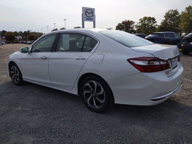 Used 2017 Honda Accord EX image 6