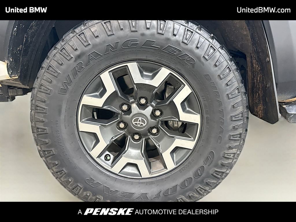 Used 2023 Toyota Tacoma TRD Off-Road w/ TRD Premium Off Road Package image 2
