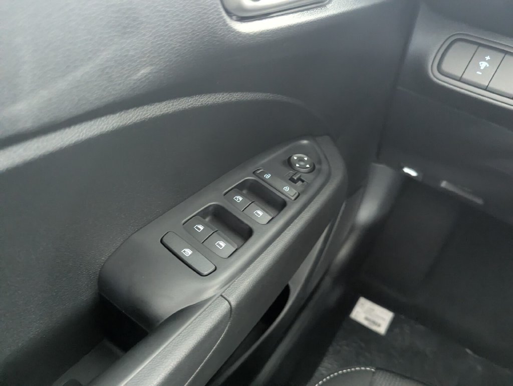 New 2026 Hyundai Venue SEL FWD image 15