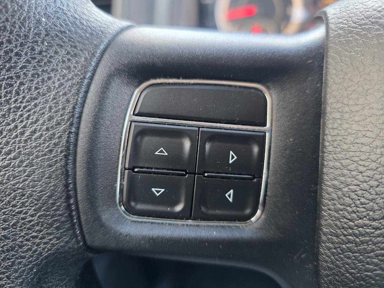 Used 2017 RAM 1500 Express AWD/4WD image 18