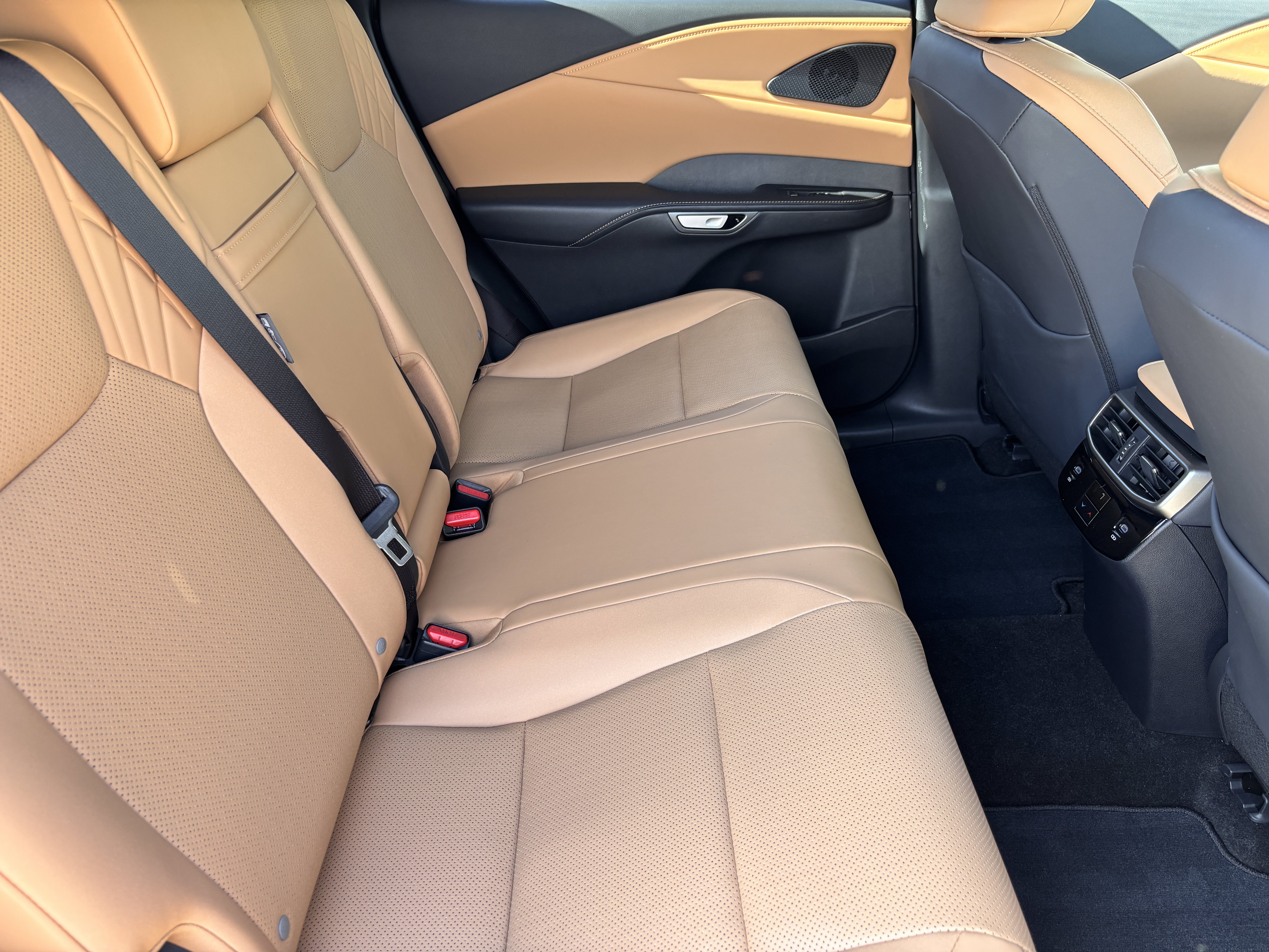 Used 2026 Lexus RX 350 Premium w/ Accessory Package (Z1) FWD image 20