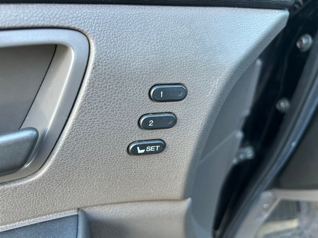 Used 2011 Honda Odyssey Touring image 18