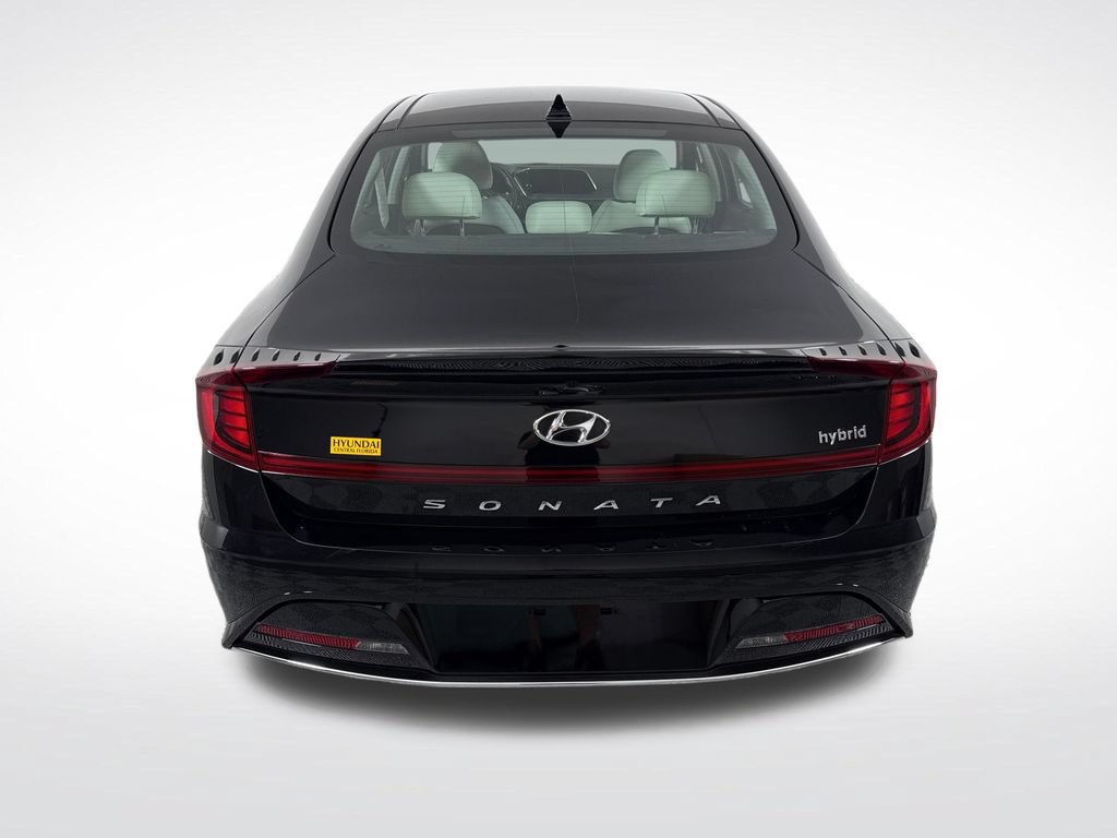 Used 2023 Hyundai Sonata Limited FWD image 5