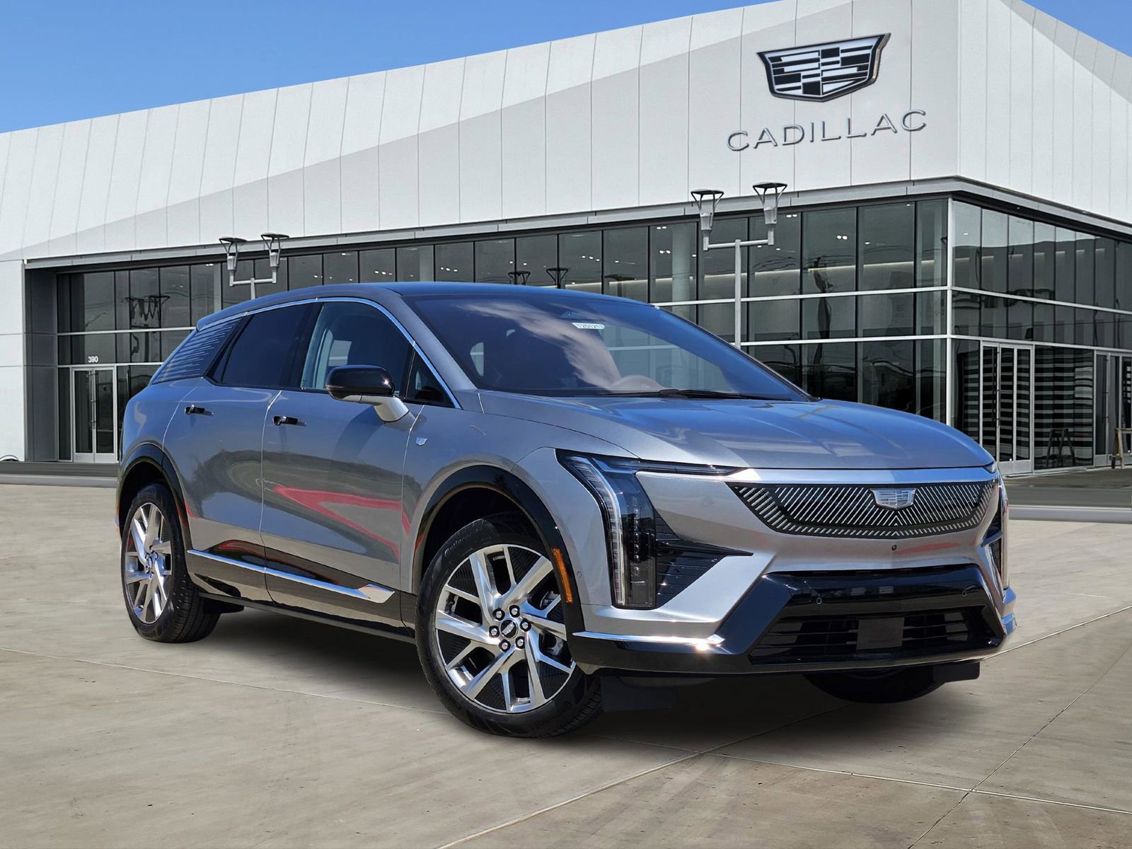New 2025 Cadillac Optiq Luxury 1 image 1
