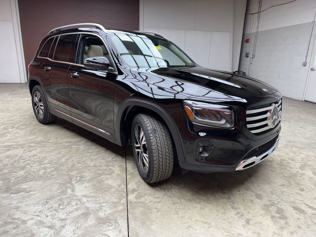 Used 2026 Mercedes-Benz GLB 250 4MATIC image 6
