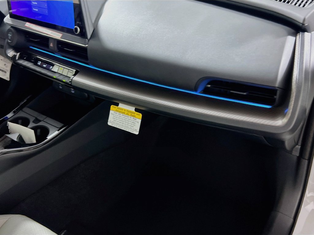 New 2027 Toyota Prius XLE FWD image 32