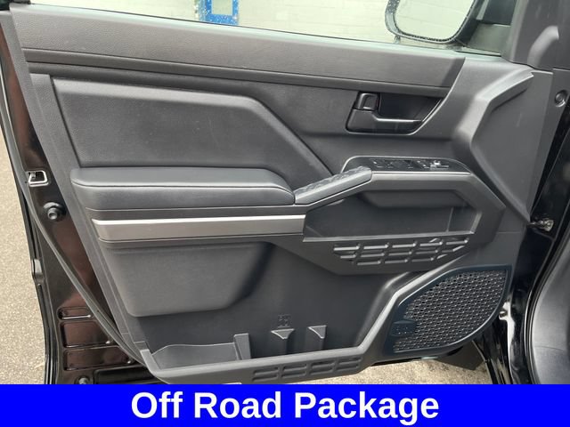 Used 2024 Toyota Tacoma SR5 AWD/4WD image 10
