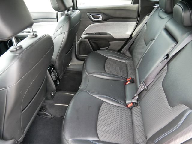 Used 2024 Jeep Compass Latitude image 8