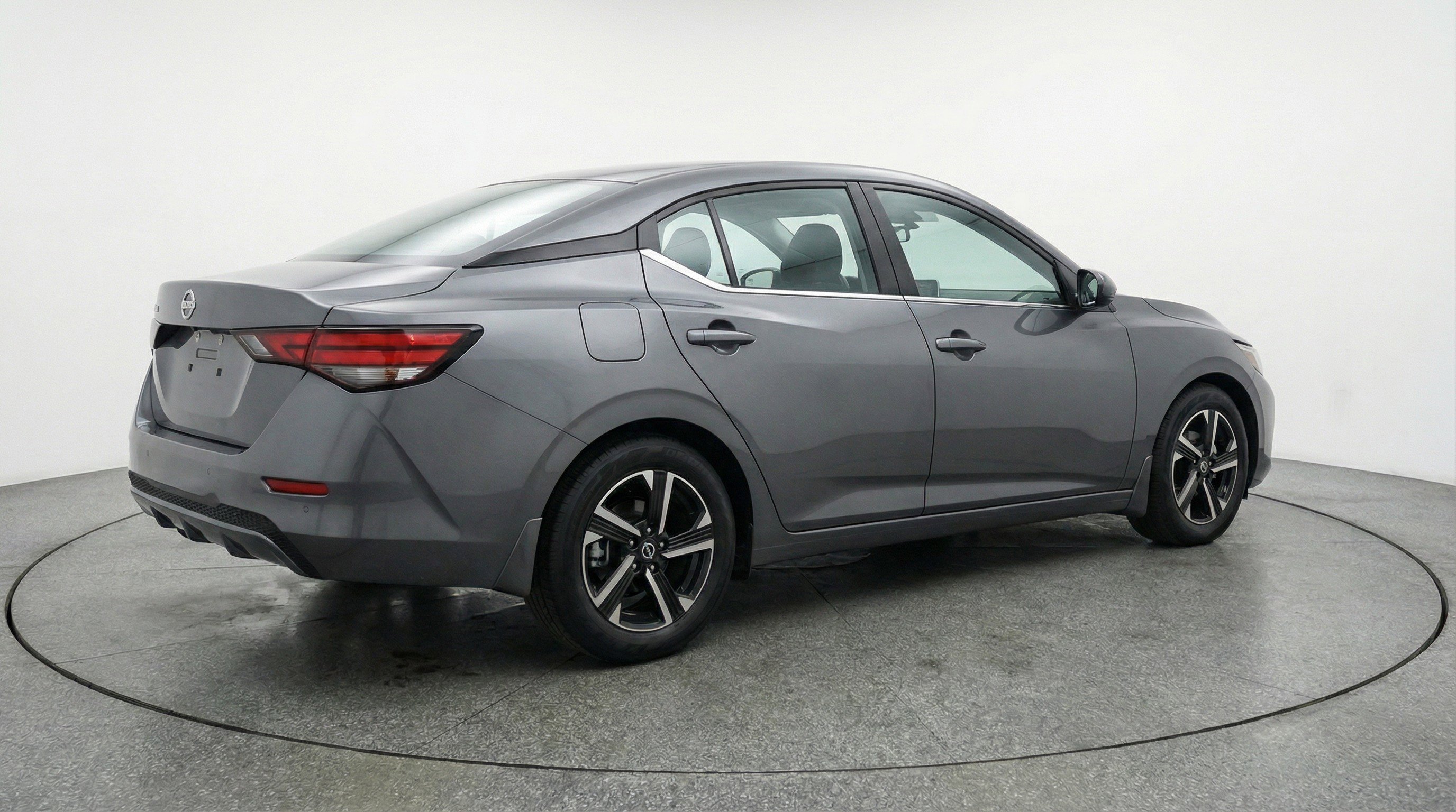 Used 2025 Nissan Sentra SV image 9