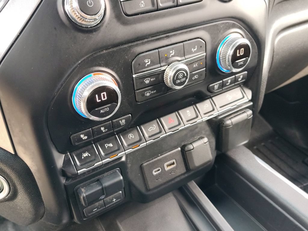 Used 2021 GMC Sierra 1500 SLT AWD/4WD image 32