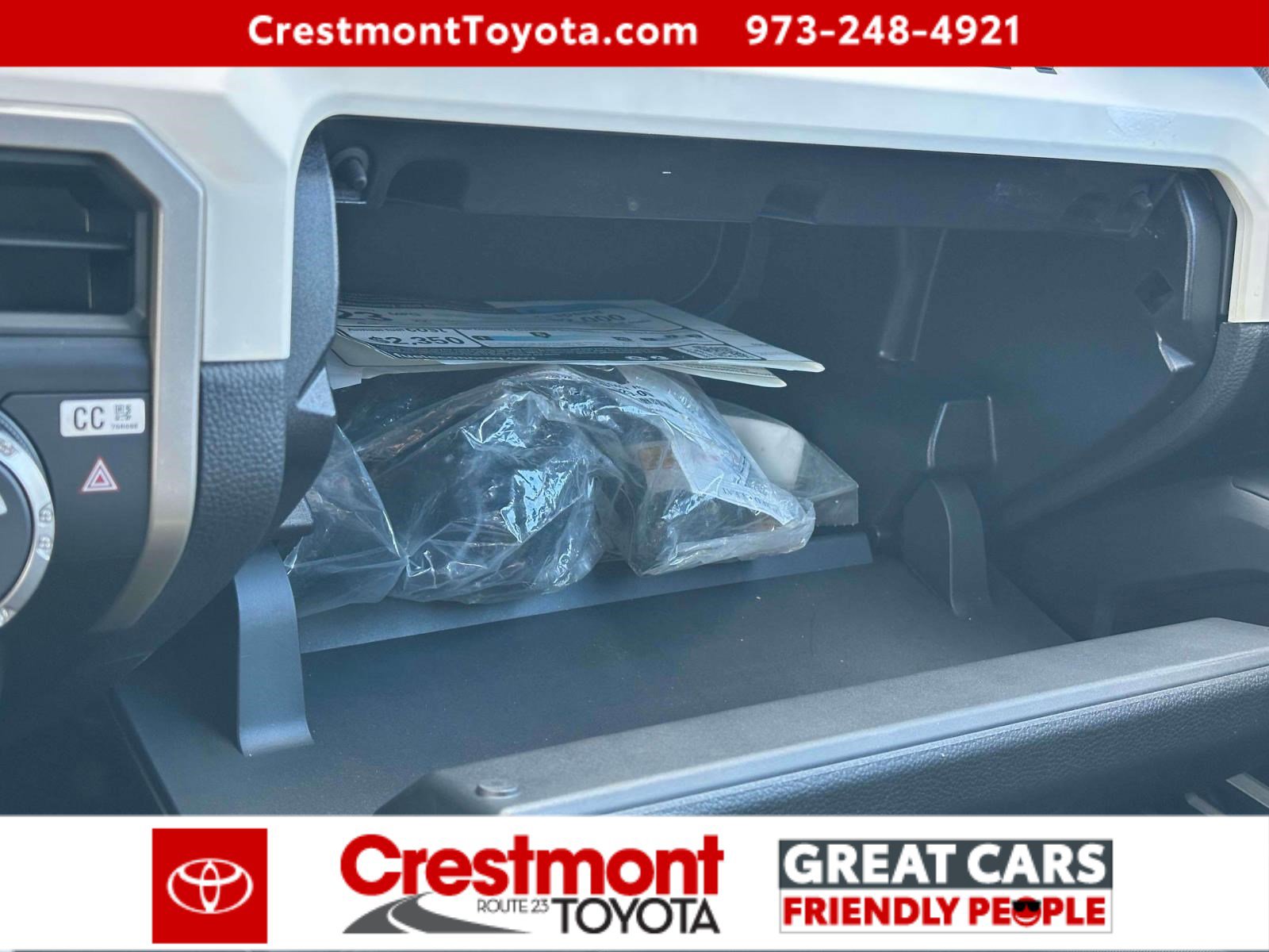 Used 2024 Toyota Tacoma TRD Off-Road image 29