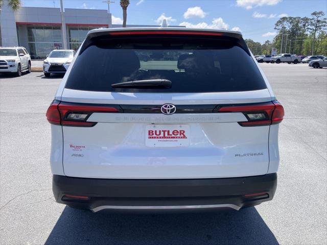 Certified 2024 Toyota Grand Highlander AWD image 4