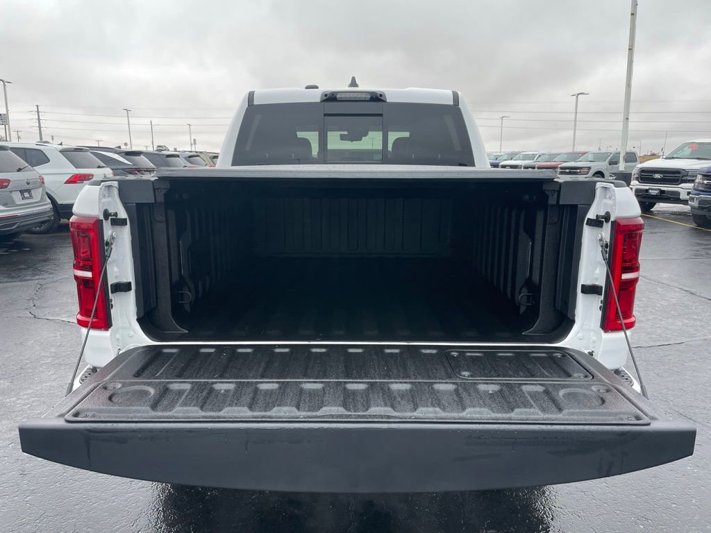 Used 2025 RAM 1500 Limited AWD/4WD image 37