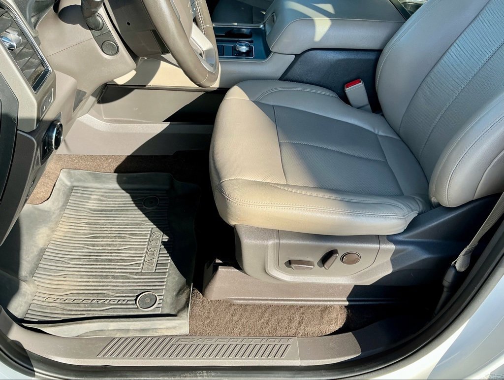 Used 2021 Ford Expedition Max XLT image 41