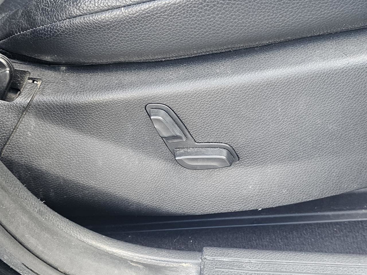 Used 2013 Mercedes-Benz GLK 250 BlueTEC 4MATIC image 47