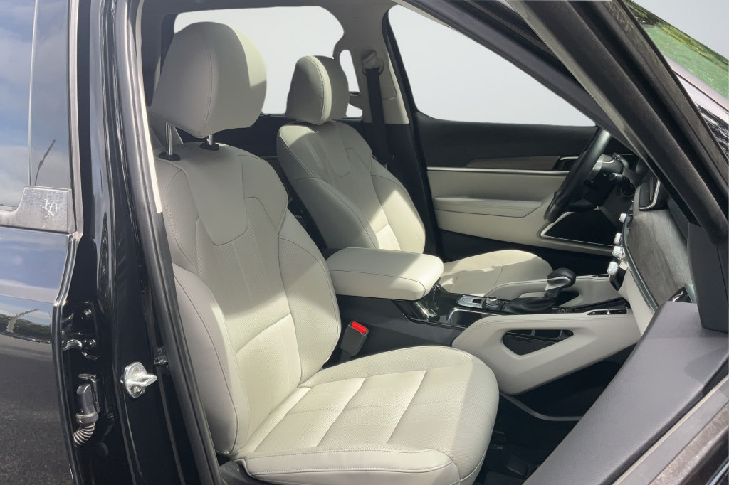 Used 2022 Kia Telluride EX w/ EX Premium Package AWD/4WD image 19