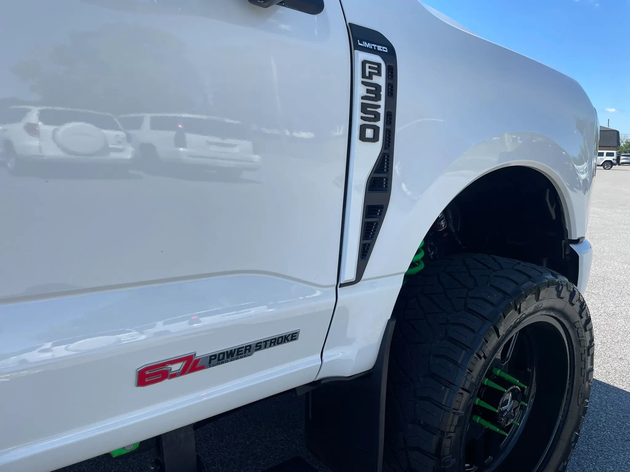 Used 2024 Ford F350 Limited w/ FX4 Off-Road Package AWD/4WD image 44