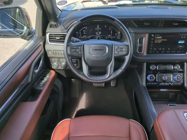 Used 2023 GMC Yukon Denali Ultimate w/ LPO, Floor Liner Package image 18