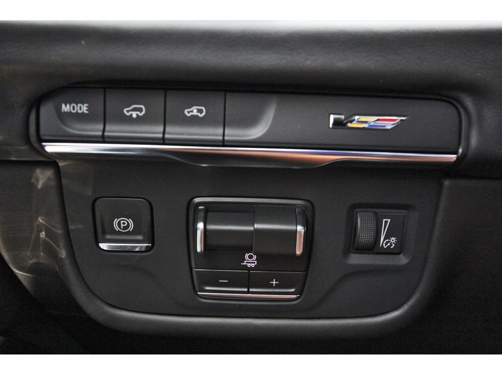 New 2026 Cadillac Escalade ESV V w/ LPO, ONYX Package AWD/4WD image 15