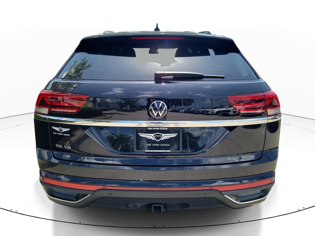 Used 2023 Volkswagen Atlas Cross Sport SE w/ Black Wheel Package FWD image 3