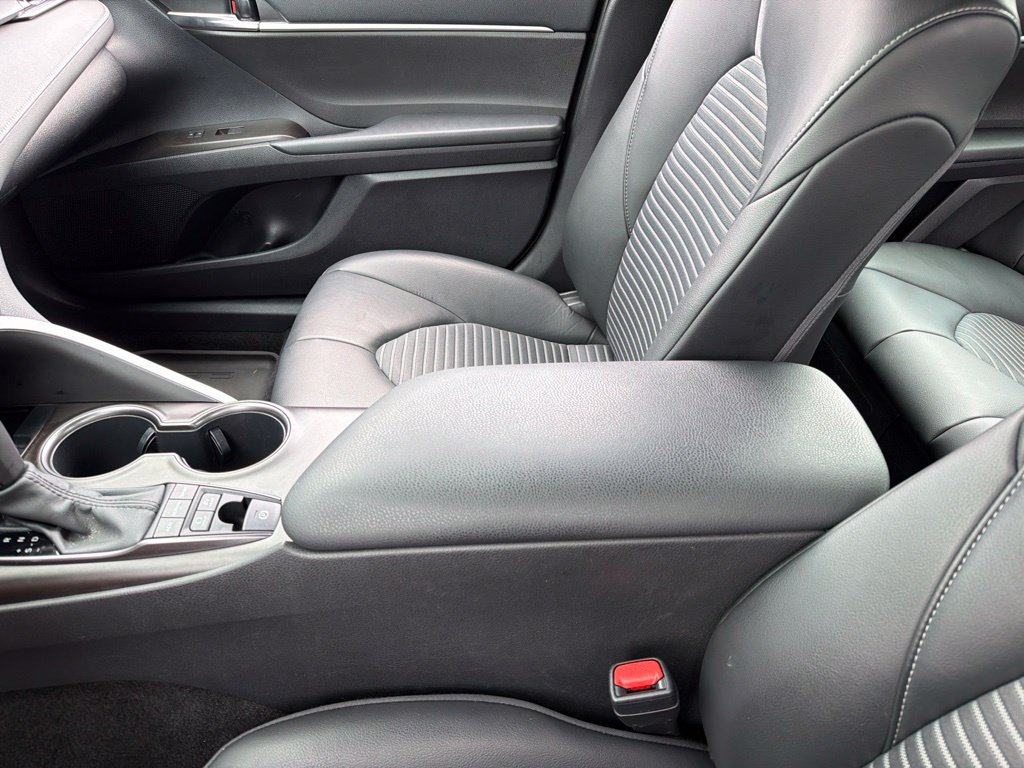 Used 2023 Toyota Camry SE w/ Audio Upgrade Package FWD image 13