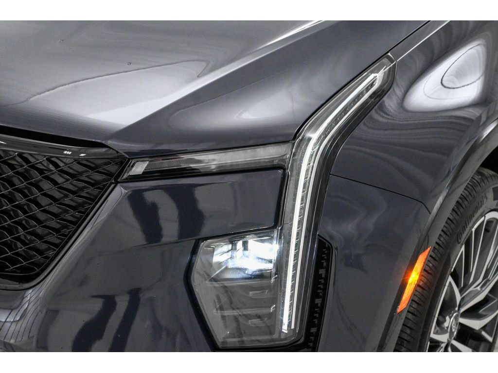 Used 2024 Cadillac XT4 Sport image 23