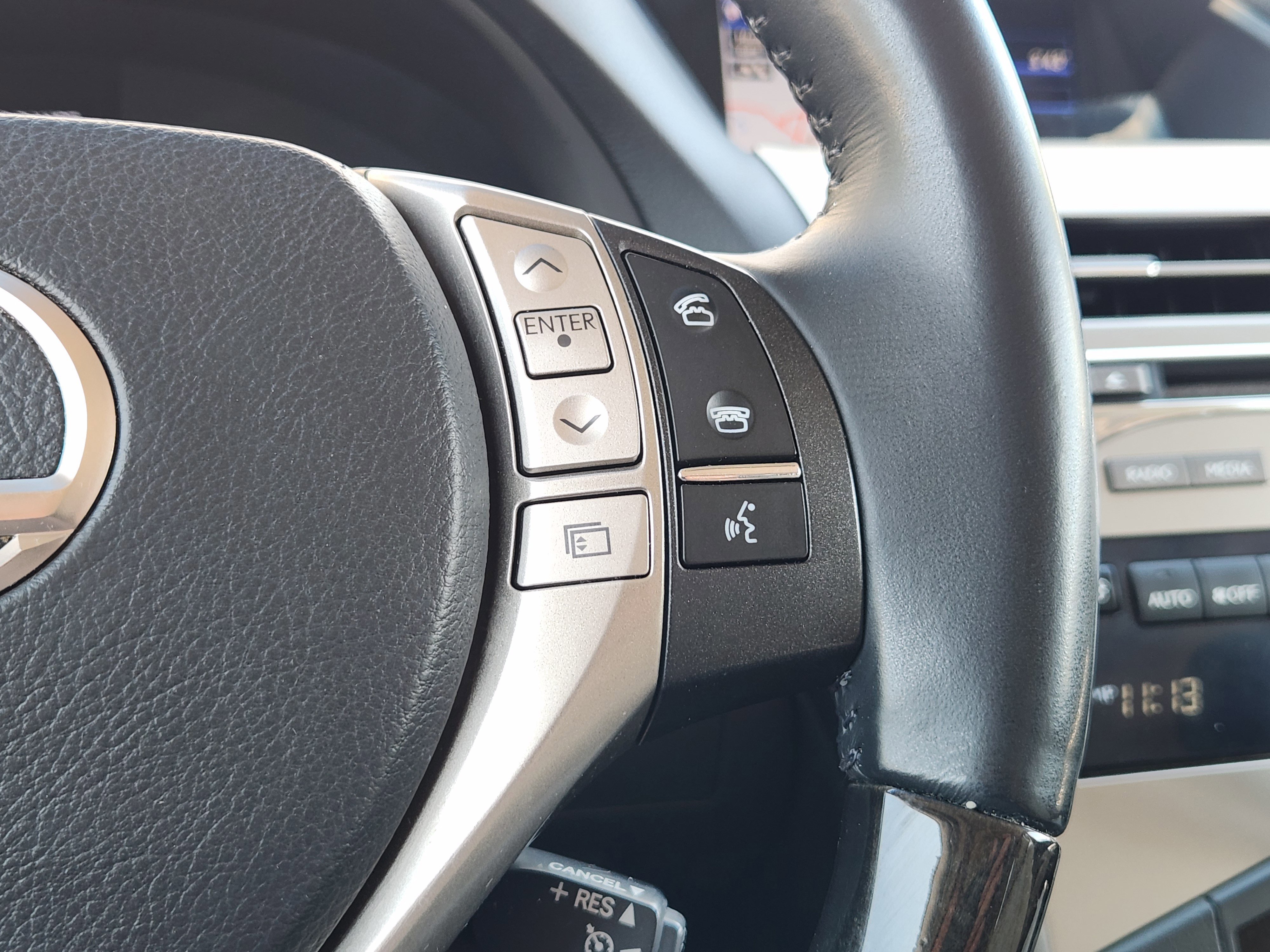 Used 2013 Lexus RX 450h AWD w/ Navigation Pkg image 22