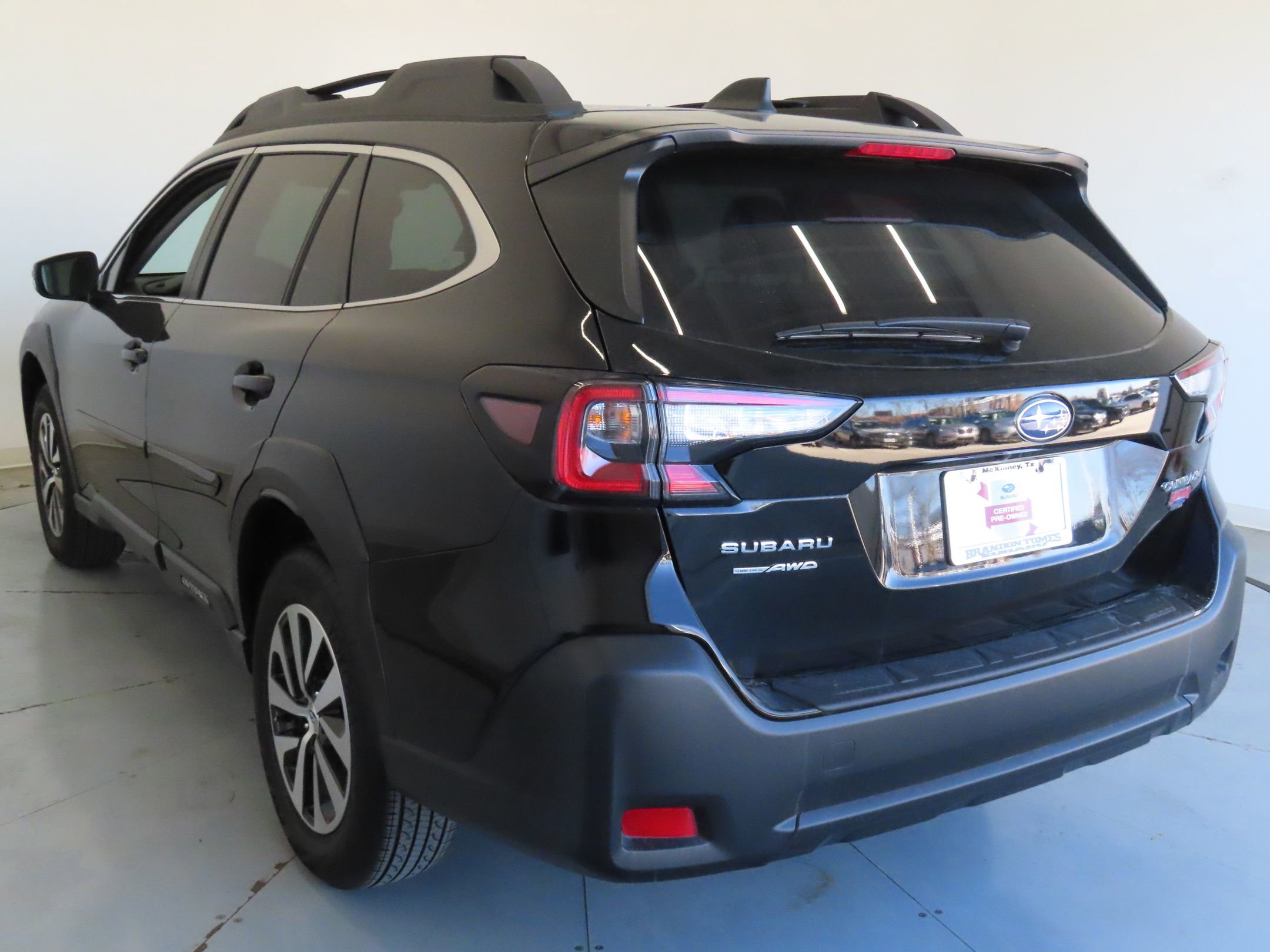 Certified 2025 Subaru Outback Premium w/ Popular Package #1 AWD/4WD image 8