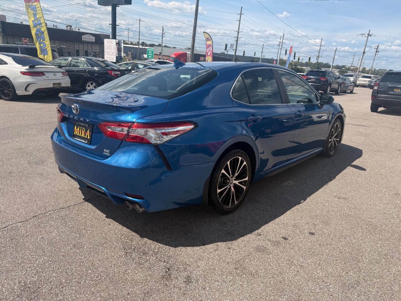 Used 2020 Toyota Camry SE w/ Audio Package AWD/4WD image 6