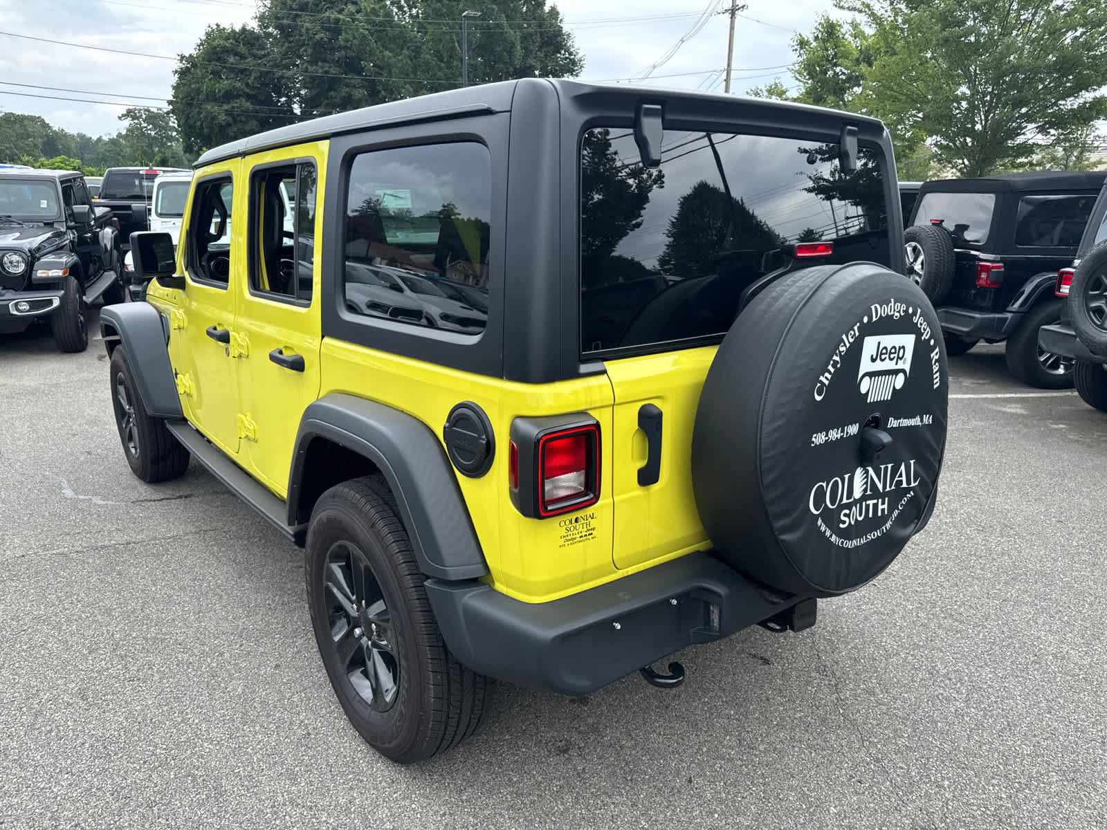 New 2023 Jeep Wrangler Unlimited Sport image 4