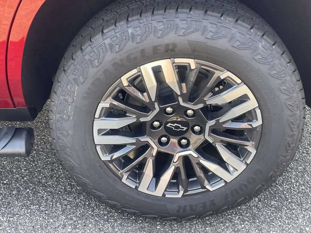 New 2026 Chevrolet Tahoe Z71 w/ Comfort Package AWD/4WD image 7