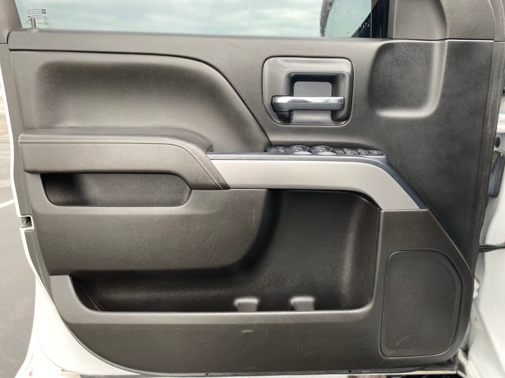 Used 2018 Chevrolet Silverado 1500 LT w/ All Star Edition AWD/4WD image 19