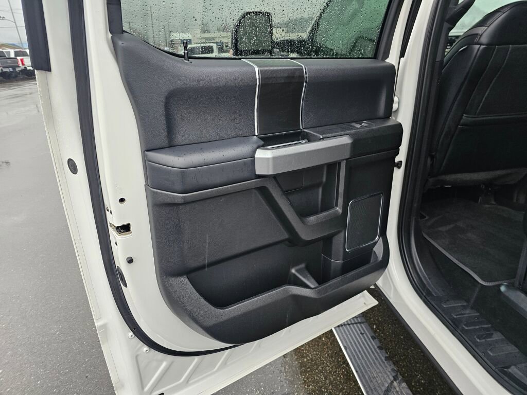 Used 2019 Ford F350 Platinum w/ FX4 Off-Road Package image 12