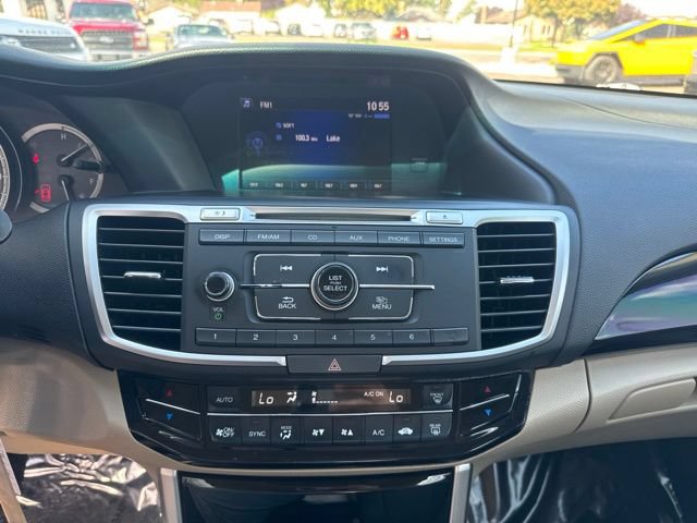 Used 2017 Honda Accord LX image 9