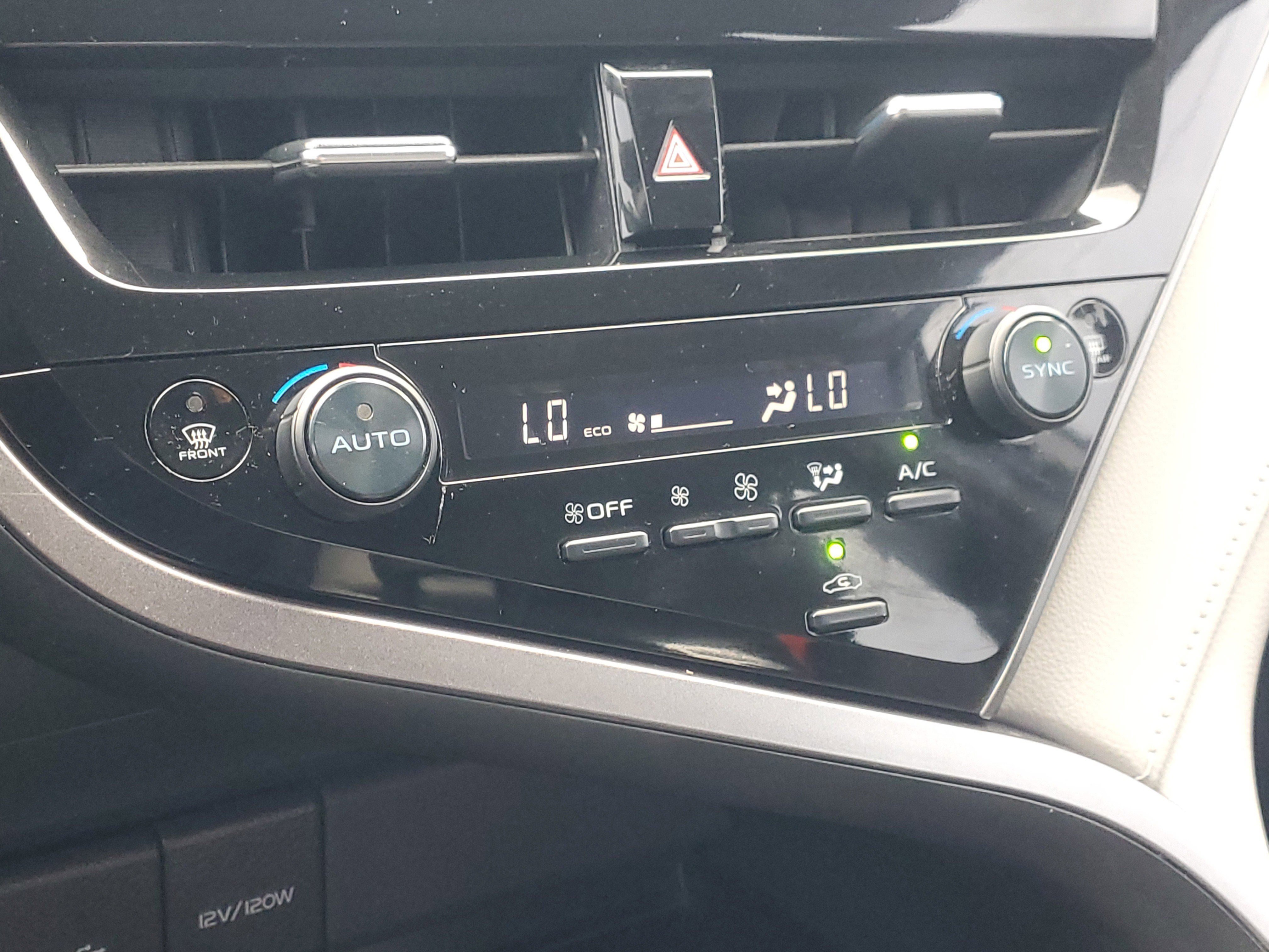 Used 2023 Toyota Camry LE image 28