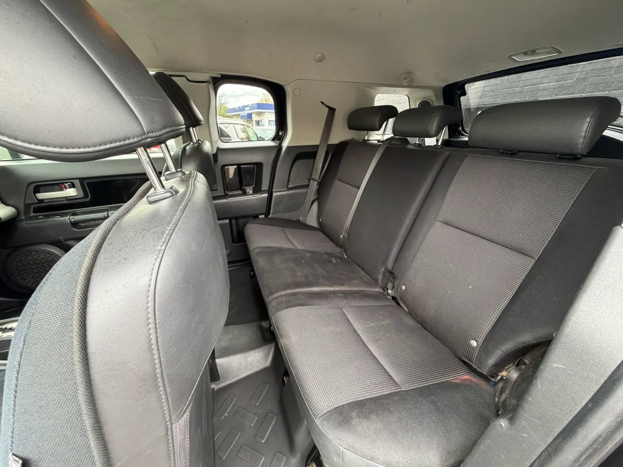 Used 2007 Toyota FJ Cruiser 4WD image 14